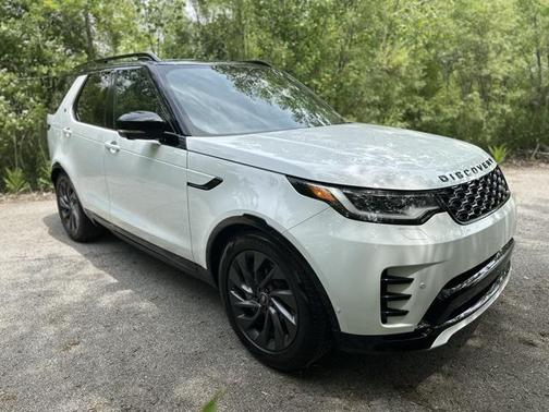 2024 Land Rover Discovery P300 Dynamic SE