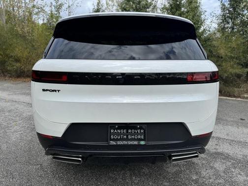 2025 Land Rover Range Rover Sport SE