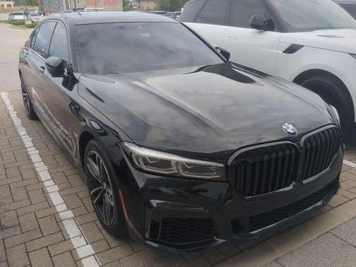 Black Sapphire Metallic 2020 BMW 740 xDrive