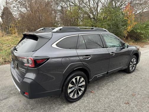 2024 Subaru Outback Touring XT