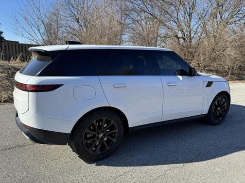 2025 Land Rover Range Rover Sport SE