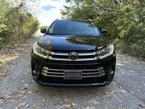 2017 Toyota Highlander Limited Platinum
