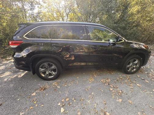 2017 Toyota Highlander Limited Platinum