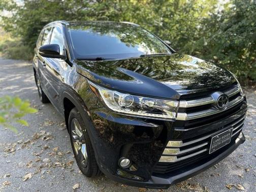 2017 Toyota Highlander Limited Platinum