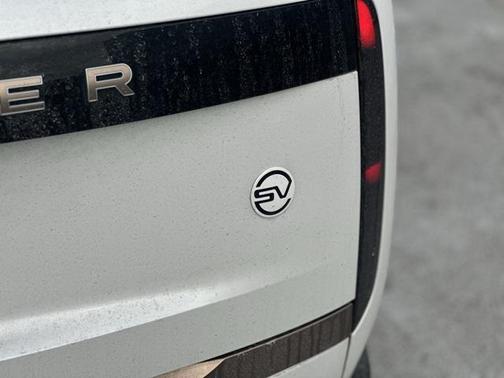 2023 Land Rover Range Rover SV