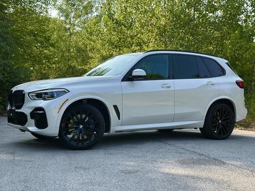 2023 BMW X5 M50i