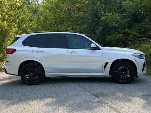 2023 BMW X5 M50i