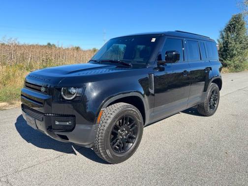 Santorini Black Metallic 2025 Land Rover Defender S