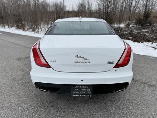 2019 Jaguar XJ R-Sport