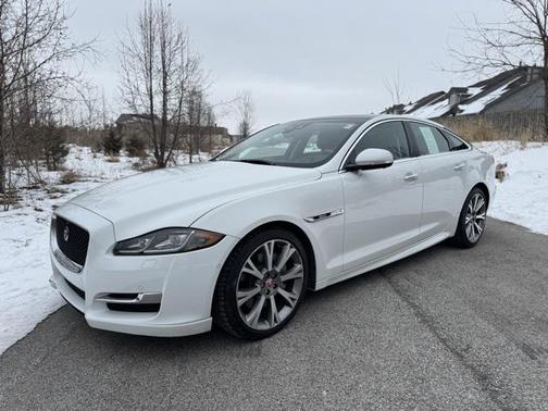 2019 Jaguar XJ R-Sport