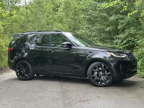 2024 Land Rover Discovery P300 Dynamic SE
