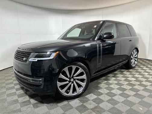 2025 Land Rover Range Rover P530 SE