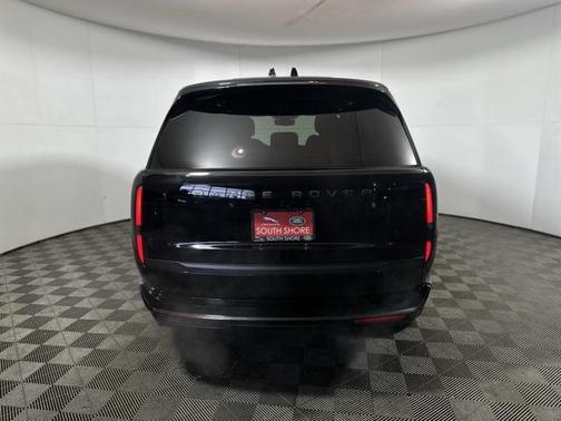 2025 Land Rover Range Rover P530 SE