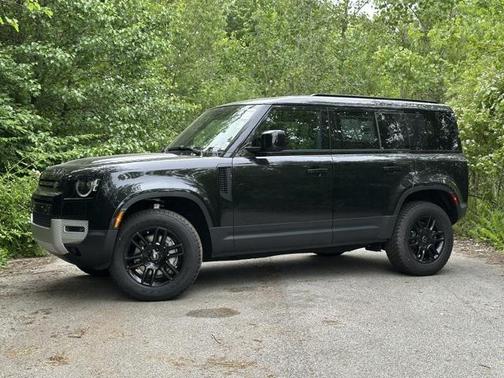 2025 Land Rover Defender 110 P300