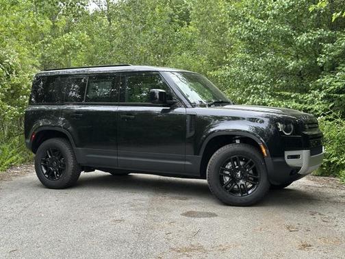 2025 Land Rover Defender 110 P300