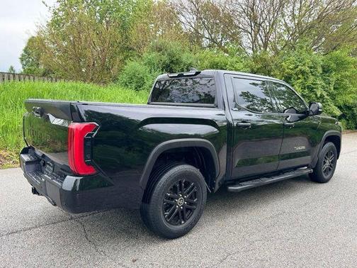 Midnight Black Metallic 2022 Toyota Tundra SR5