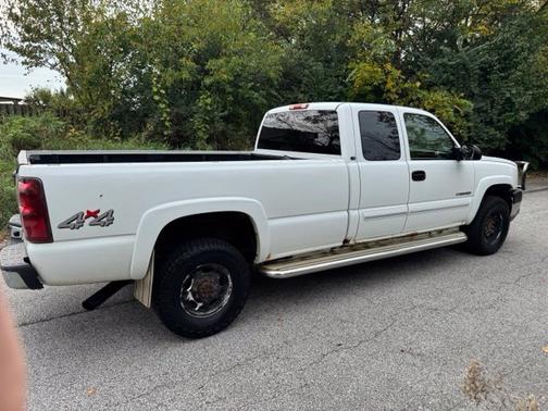 Olympic White 2003 Chevrolet Silverado 2500 LS