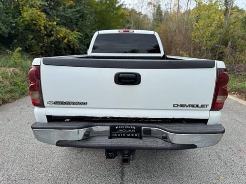 Olympic White 2003 Chevrolet Silverado 2500 LS