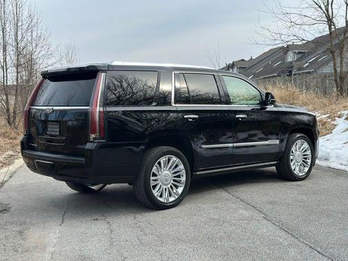 2019 Cadillac Escalade Platinum