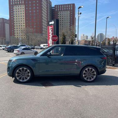 2024 Land Rover Range Rover Sport SE