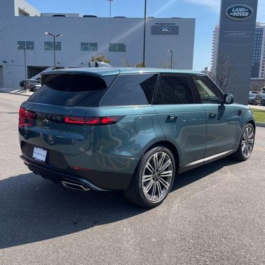 2024 Land Rover Range Rover Sport SE