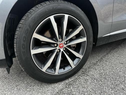 2023 Jaguar F-PACE P250 AWD Automatic