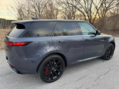 2024 Land Rover Range Rover Sport SE
