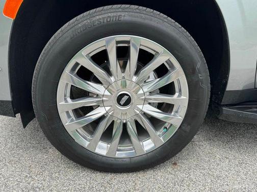 Argent Silver Metallic 2023 Cadillac Escalade Premium Luxury