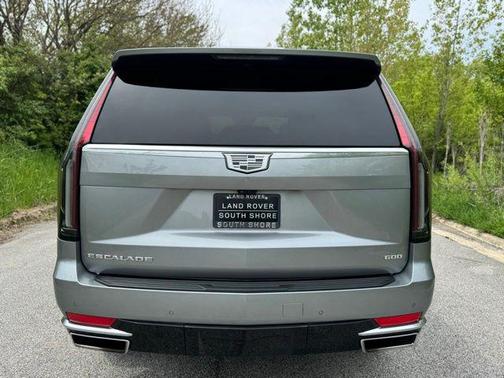 Argent Silver Metallic 2023 Cadillac Escalade Premium Luxury