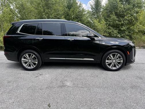 2022 Cadillac XT6 Premium Luxury AWD
