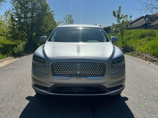 Silver Radiance Metallic Clearcoat 2022 Lincoln Nautilus Standard