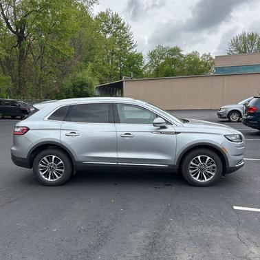 Silver Radiance Metallic Clearcoat 2022 Lincoln Nautilus Standard
