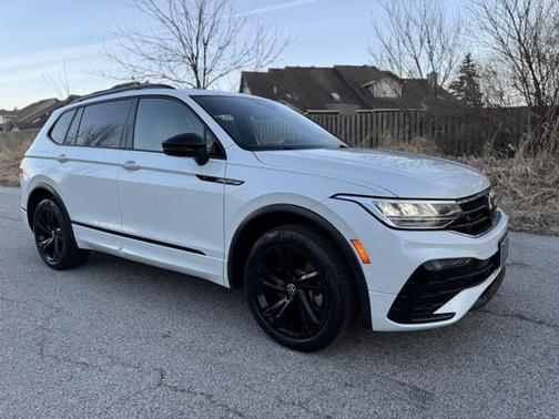 2023 Volkswagen Tiguan 2.0T SE R-Line Black 4MOTION