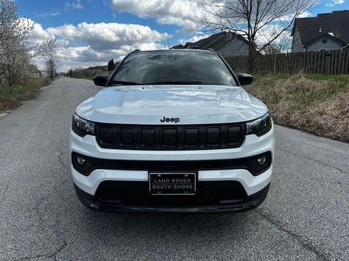 Bright White Clearcoat 2022 Jeep Compass Latitude