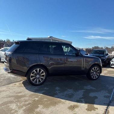 2023 Land Rover Range Rover P400 SE