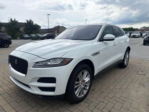 Polaris White 2017 Jaguar F-PACE 35t Prestige