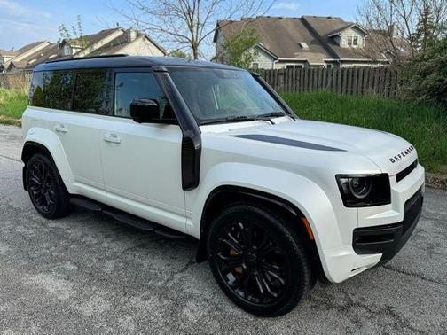 Fuji White 2026 Land Rover Defender 110 P635 OCTA