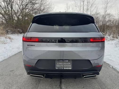 2025 Land Rover Range Rover Sport SE
