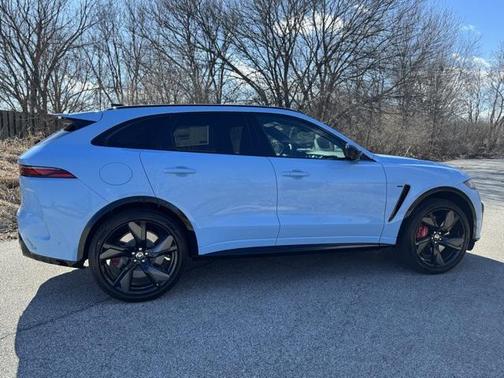 2026 Jaguar F-PACE SVR