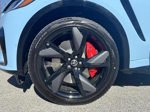 2026 Jaguar F-PACE SVR