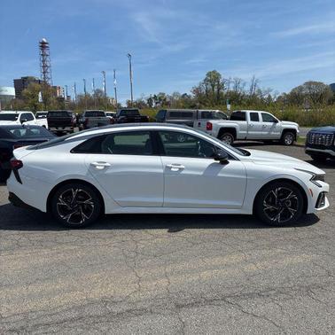 Snow White Pearl 2025 Kia K5 GT-Line