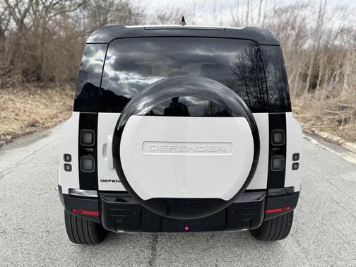 2026 Land Rover Defender P300 S