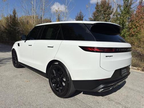 2025 Land Rover Range Rover Sport SE