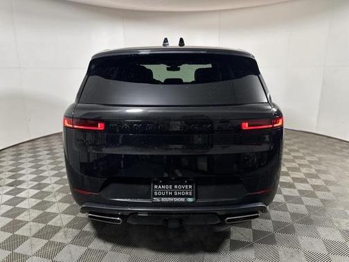 2025 Land Rover Range Rover Sport SE