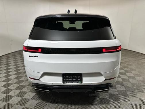 2025 Land Rover Range Rover Sport SE