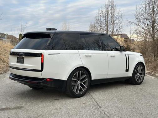 2025 Land Rover Range Rover P400 SE