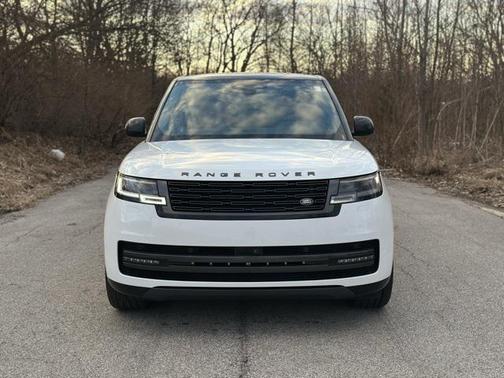 2025 Land Rover Range Rover P400 SE