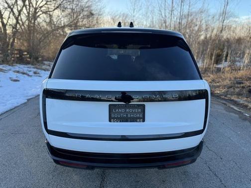 2025 Land Rover Range Rover P400 SE