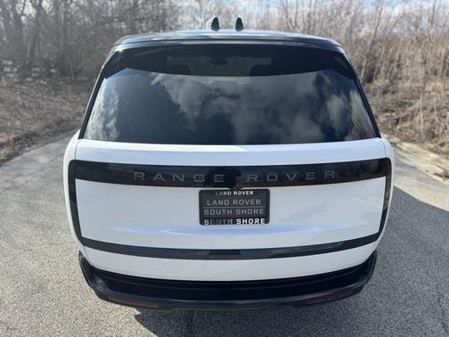 2025 Land Rover Range Rover P400 SE