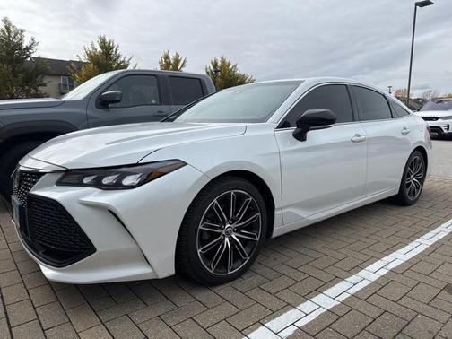 2019 Toyota Avalon XSE